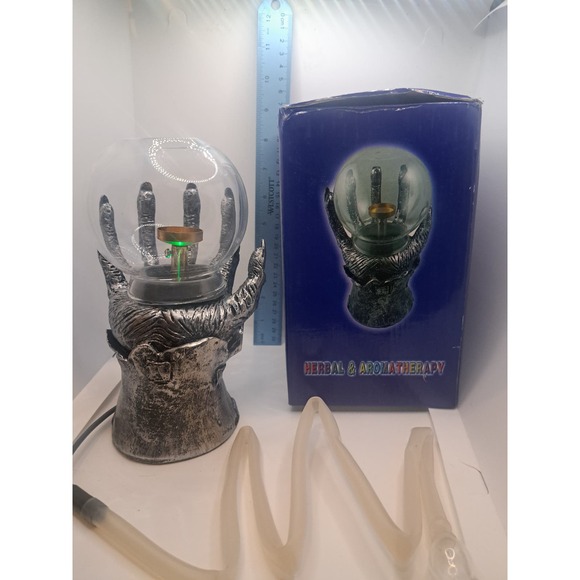 HALLOWEEN SALE!! NIB-GOTHIC Dungeons & Dragons style Herbal Aromatherapy light - Picture 1 of 6